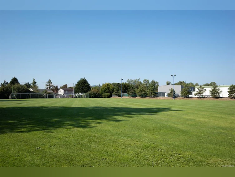 9662 Sixth Street, Sidney, BC, V8L 1T7 - 37