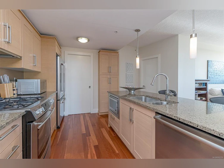 N501-737 Humboldt Street, Victoria, BC, V8W 1B1 - 20