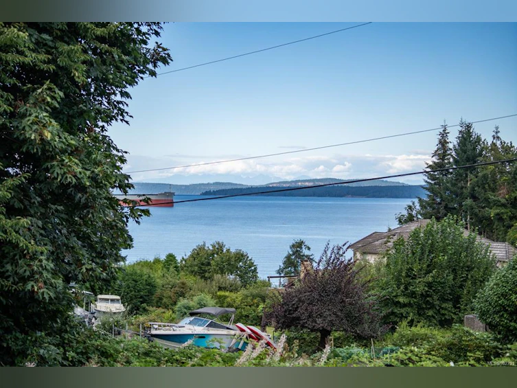 11065 Chemainus Road, Saltair, BC, V9G 1Z3 - 2