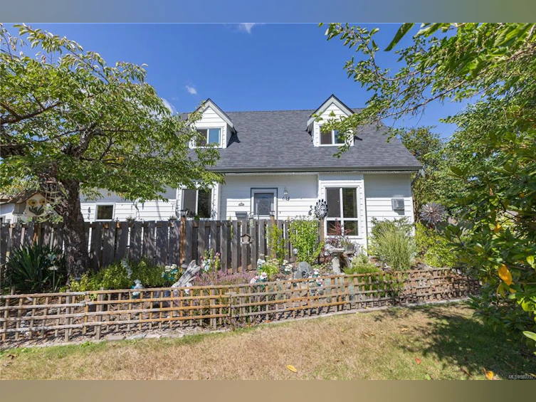 614 Springbok Road, Campbell River, BC, V9W 7C2