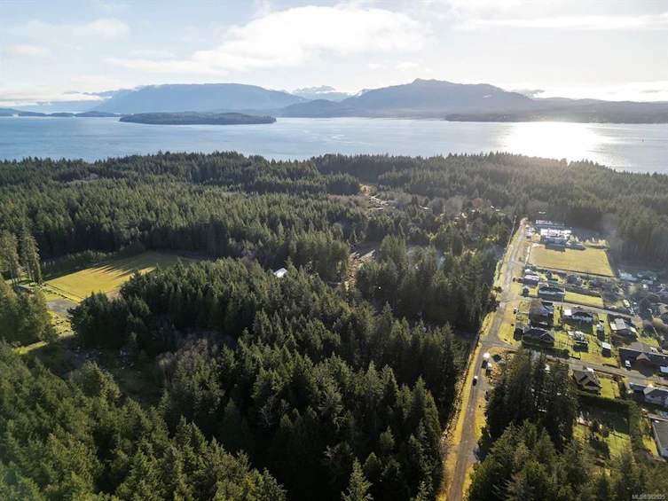 415 13th Avenue, Sointula, BC, V0N 3E0 - 6