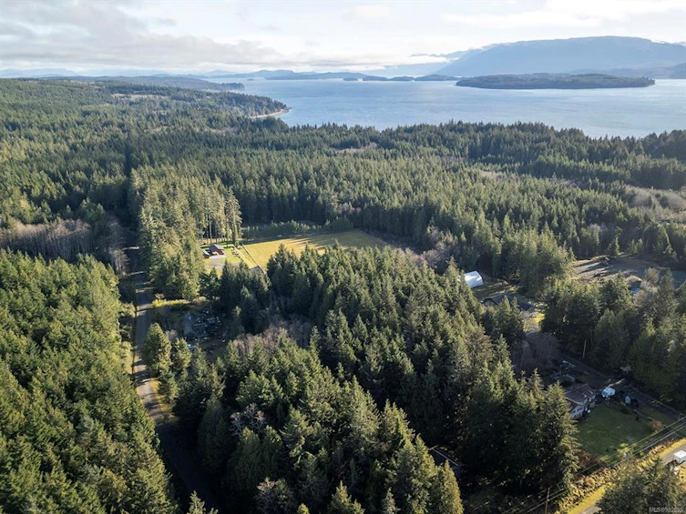 415 13th Avenue, Sointula, BC, V0N 3E0 - 9