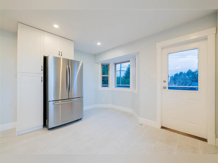 5685 Malibu Terrace, Nanaimo, BC, V9T 5W7 - 11