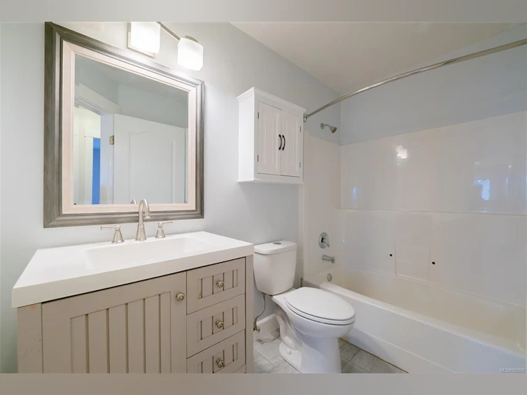 5685 Malibu Terrace, Nanaimo, BC, V9T 5W7 - 18
