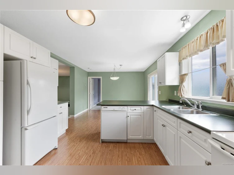 4053 Magnolia Drive, Nanaimo, BC, V9R 4M9 - 15