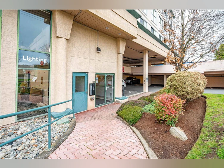 307-3460 Quadra Street, Saanich, BC, V8X 1G6 - 22