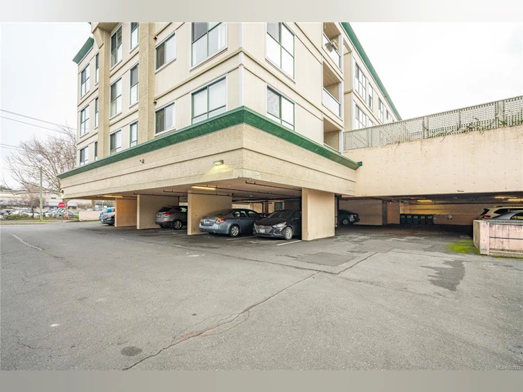 307-3460 Quadra Street, Saanich, BC, V8X 1G6 - 26