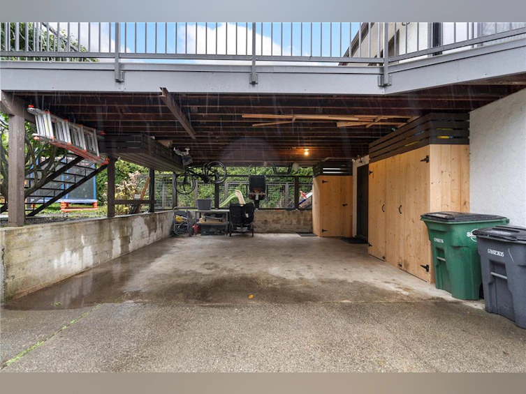 3520 Maplewood Road, Saanich, BC, V8P 3N3 - 51