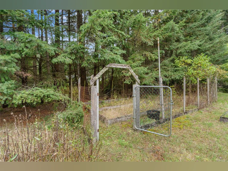 1405 Wild Rose Drive, Gabriola Island, BC, V0R 1X1 - 20