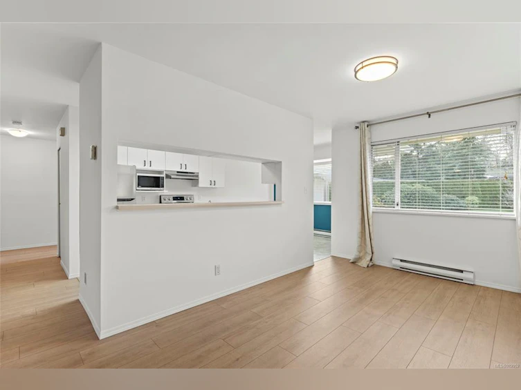 2-4120 Interurban Road, Saanich, BC, V8Z 6W7 - 9