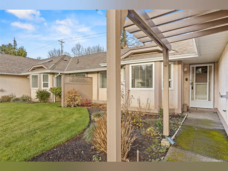 2-4120 Interurban Road, Saanich, BC, V8Z 6W7 - 22