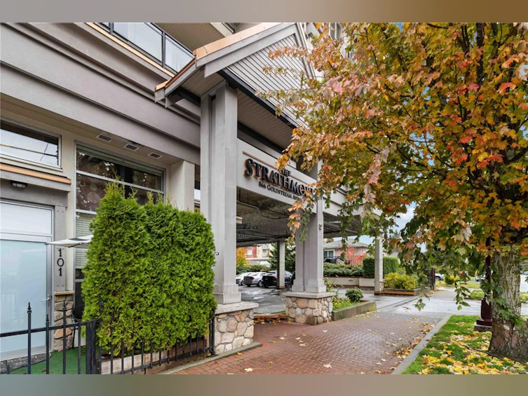 306-866 Goldstream Avenue, Langford, BC, V9B 2X9 - 3