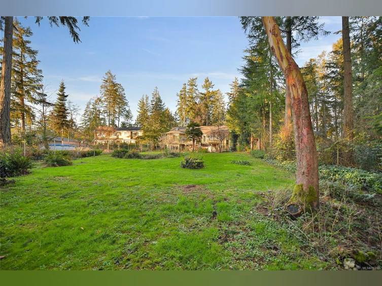 613 Downey Road, North Saanich, BC, V8L 5M6 - 30