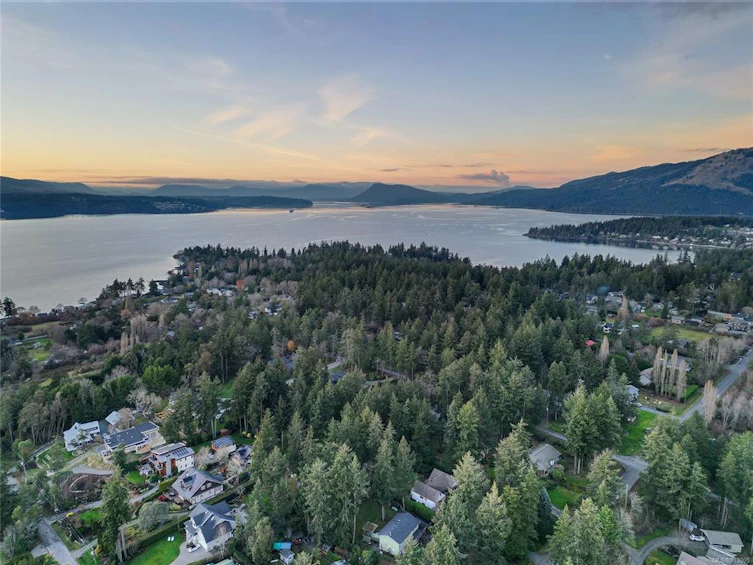 613 Downey Road, North Saanich, BC, V8L 5M6 - 55
