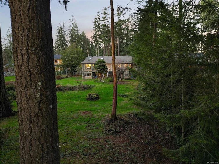 613 Downey Road, North Saanich, BC, V8L 5M6 - 58