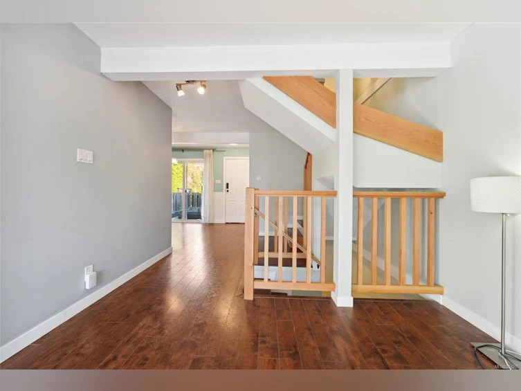 1-3981 Saanich Road, Saanich, BC, V8X 1Y9 - 20