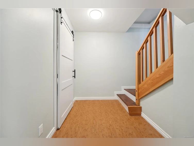 1-3981 Saanich Road, Saanich, BC, V8X 1Y9 - 46