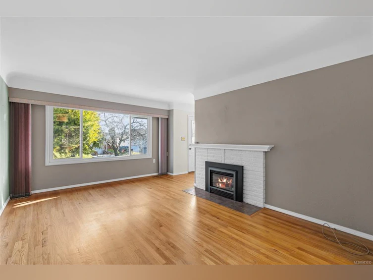 2920 Queenston Street, Saanich, BC, V8R 4P5 - 6