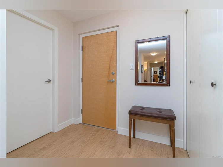 301-520 Foster Street, Esquimalt, BC, V9A 7P5 - 8
