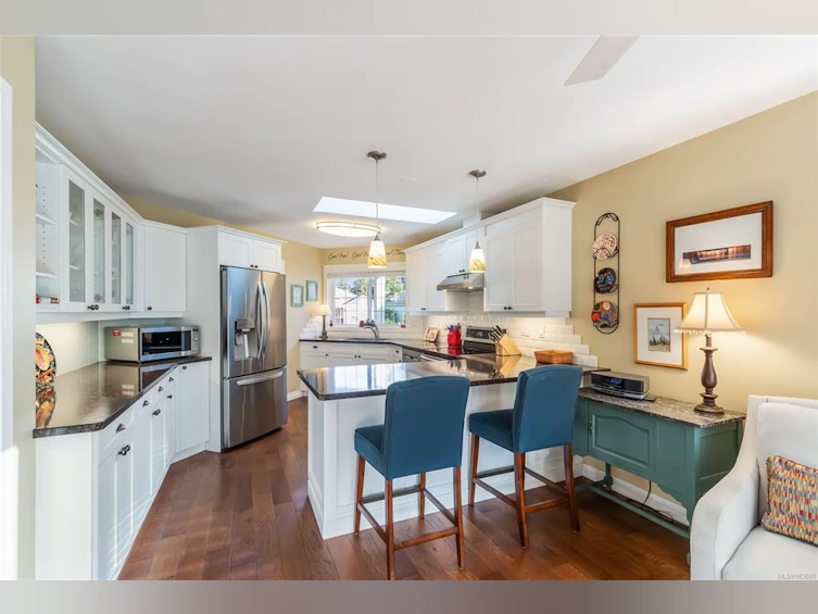 654 Windward Way, Qualicum Beach, BC, V9K 2K4 - 19