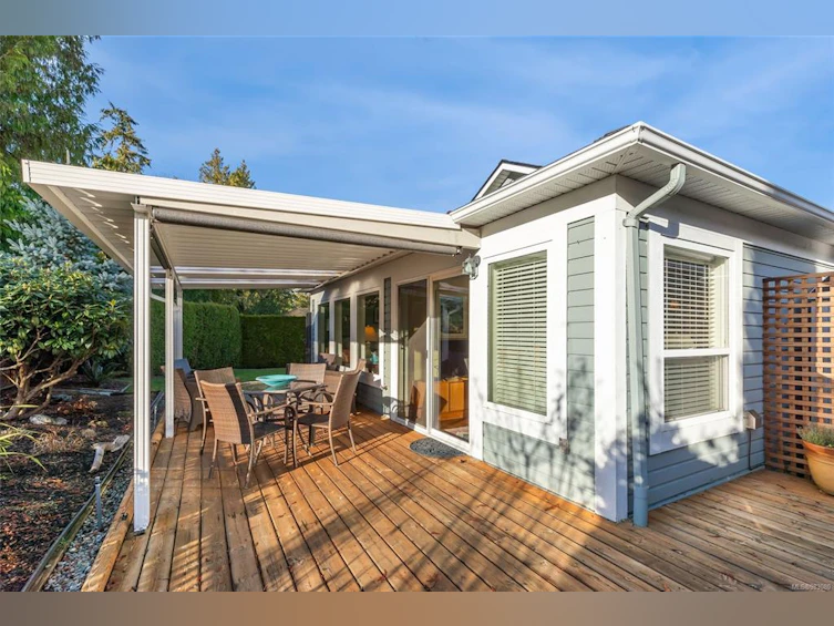 654 Windward Way, Qualicum Beach, BC, V9K 2K4 - 33
