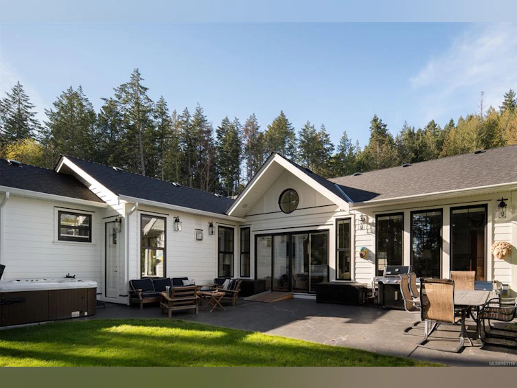 10841 Greenpark Drive, North Saanich, BC, V8L 5N5 - 30