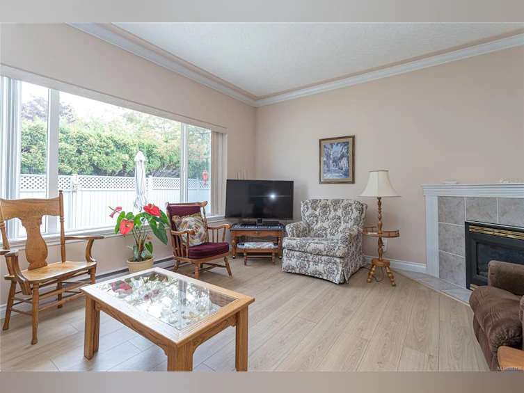 3-9903 Resthaven Avenue, Sidney, BC, V8L 3E9 - 6