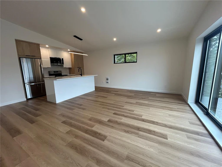 201-1683 Larch Road, Ucluelet, BC, V0R 3A0 - 11