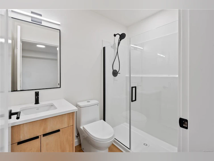202-1683 Larch Road, Ucluelet, BC, V0R 3A0 - 4