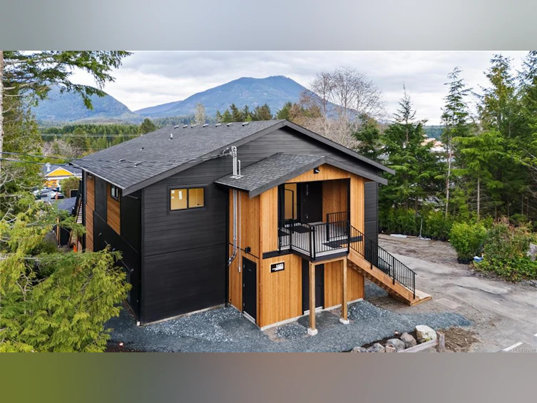 102-1683 Larch Road, Ucluelet, BC, V0R 3A0