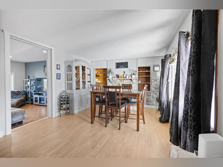 408 Craig Street, Parksville, BC, V9P 1L4 - 14