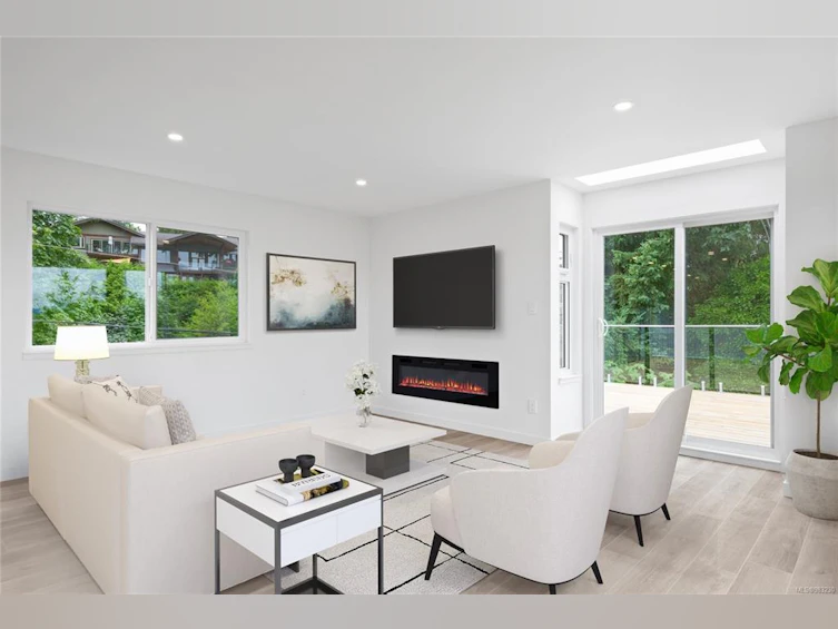 595 W Crescent Road, Qualicum Beach, BC, V9K 1H7 - 4