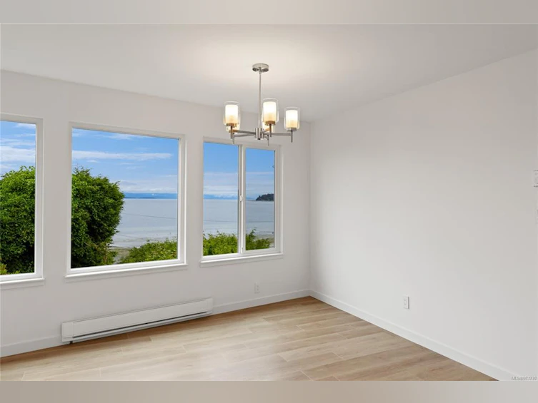 595 W Crescent Road, Qualicum Beach, BC, V9K 1H7 - 33