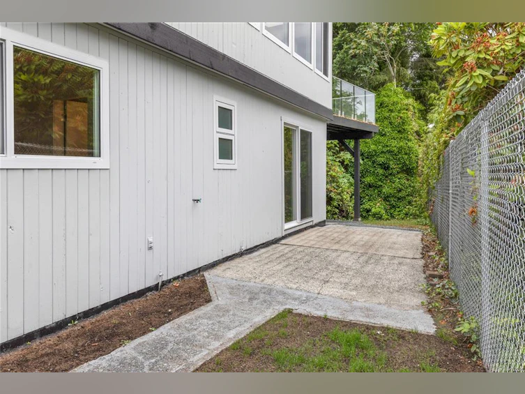 595 W Crescent Road, Qualicum Beach, BC, V9K 1H7 - 37