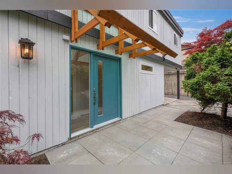 595 W Crescent Road, Qualicum Beach, BC, V9K 1H7 - 43