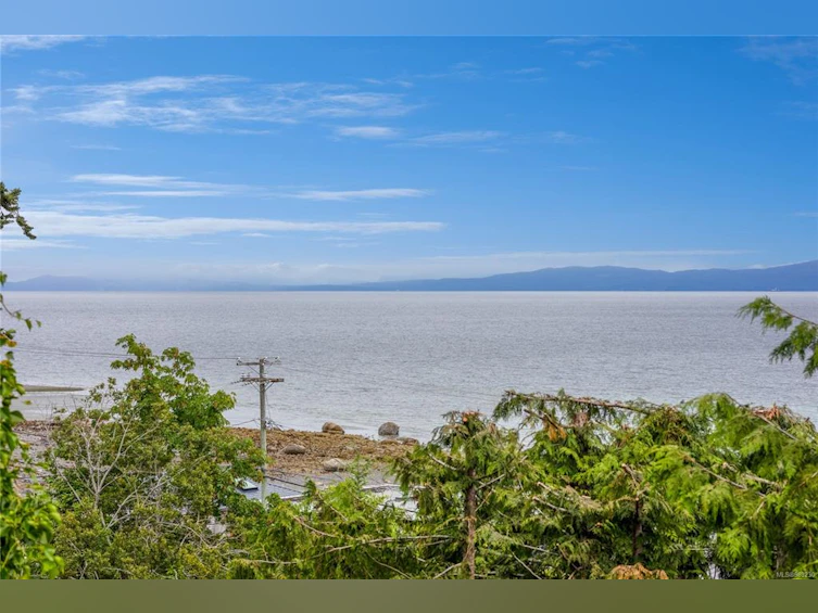 595 W Crescent Road, Qualicum Beach, BC, V9K 1H7 - 48