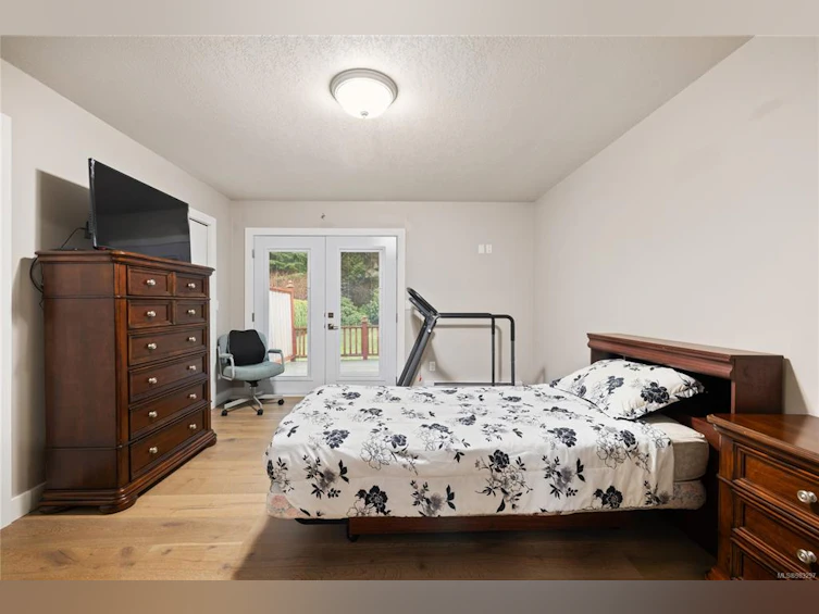 1310 Lanyon Drive, French Creek, BC, V9P 1W6 - 6