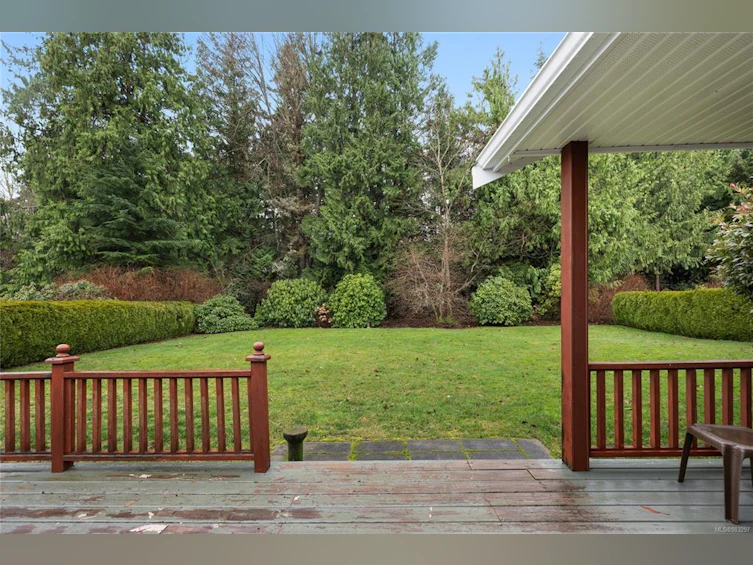 1310 Lanyon Drive, French Creek, BC, V9P 1W6 - 8