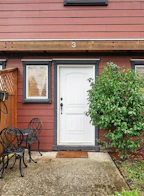 3 581 Dogwood Street
