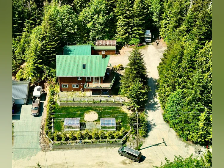 1373 Victoria Road, Ucluelet, BC, V0R 3A0 - 2