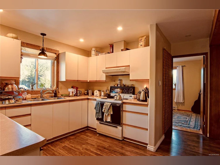 1373 Victoria Road, Ucluelet, BC, V0R 3A0 - 14