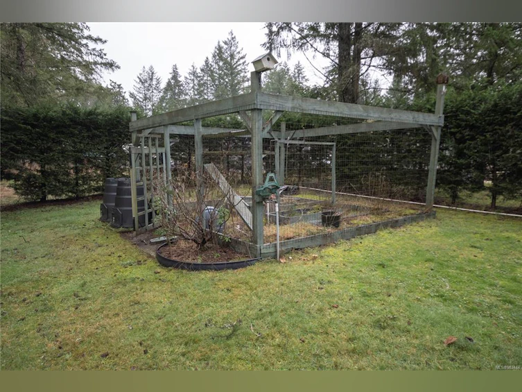 635 Pinewood Road, Gabriola Island, BC, V0R 1X4 - 29