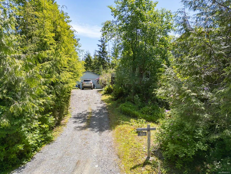 316 Peterson Drive, Tofino, BC, V0R 2Z0 - 17
