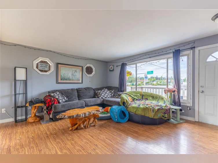 1995 15th Avenue, Campbell River, BC, V9W 4K2 - 9
