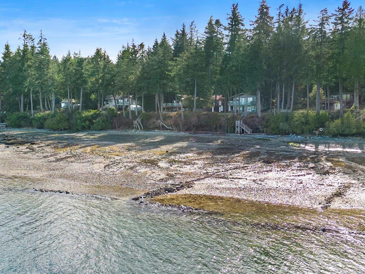 7736 Ships Point Road, Fanny Bay, BC, V0R 1W0 - 76