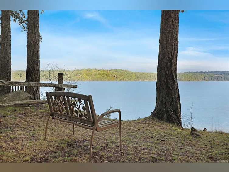7736 Ships Point Road, Fanny Bay, BC, V0R 1W0 - 47