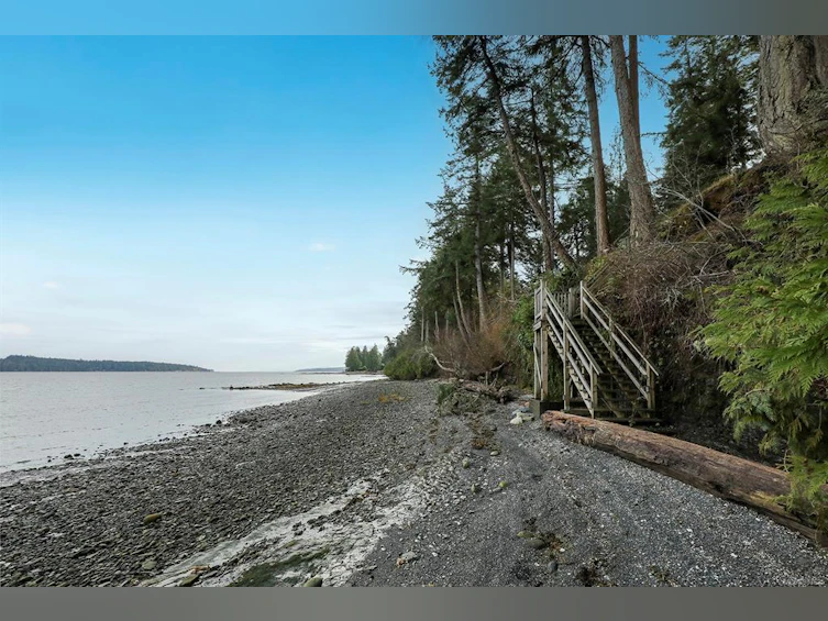 7736 Ships Point Road, Fanny Bay, BC, V0R 1W0 - 50