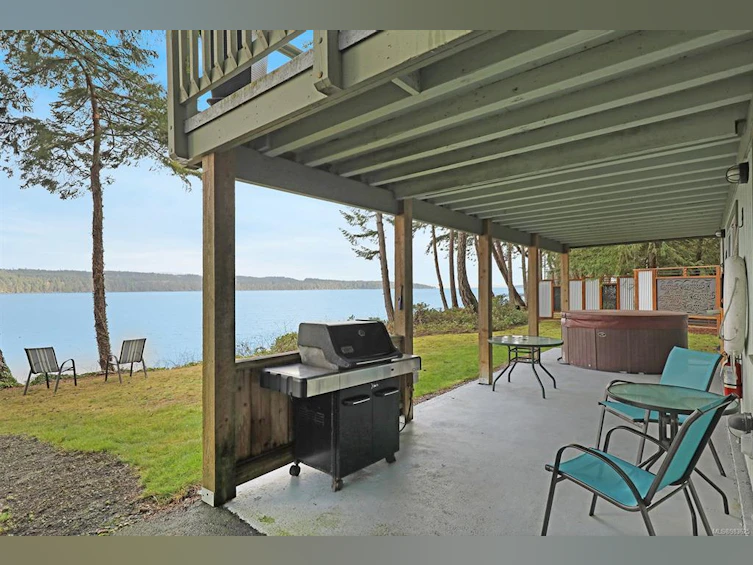 7736 Ships Point Road, Fanny Bay, BC, V0R 1W0 - 55
