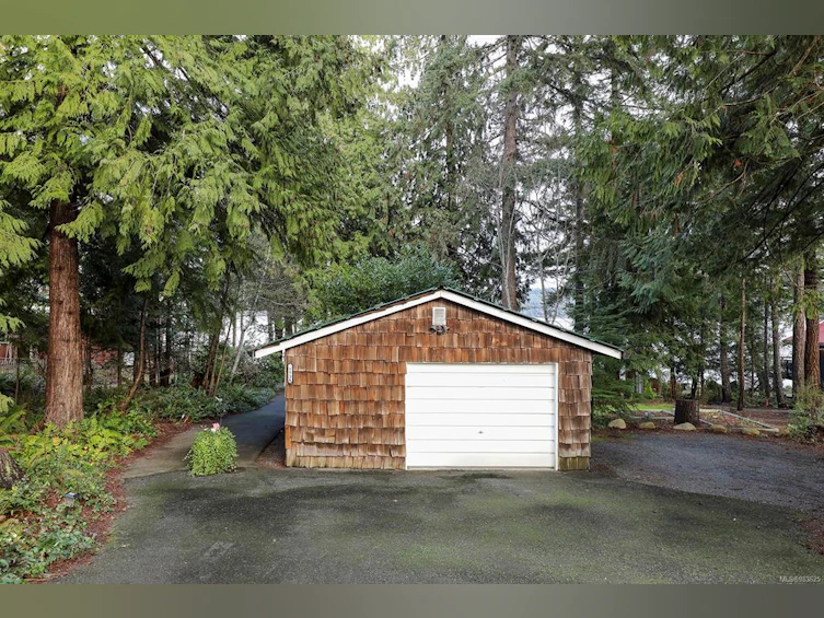 7736 Ships Point Road, Fanny Bay, BC, V0R 1W0 - 59