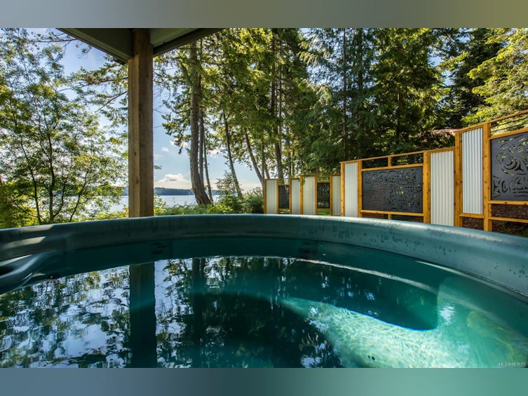 7736 Ships Point Road, Fanny Bay, BC, V0R 1W0 - 69